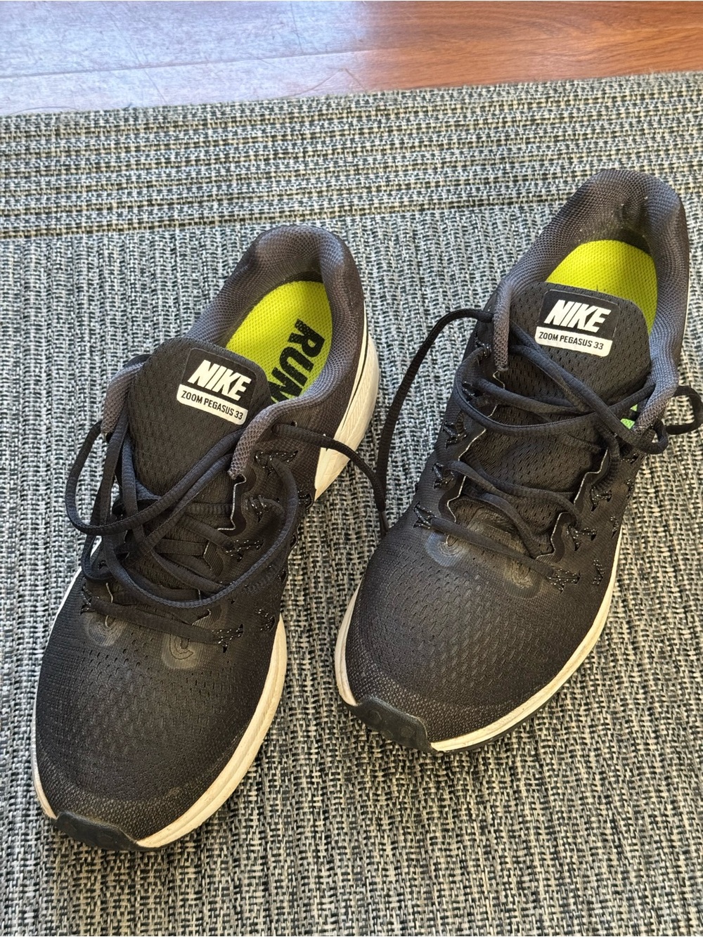 Nike Air Zoom Pegasus 33 Men's Lace-Up Low Top Running Sneakers Black Size 11.5
